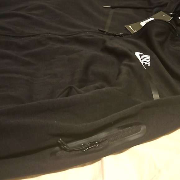 New Nike Teck Fleece Jacket - Picture 3 of 3